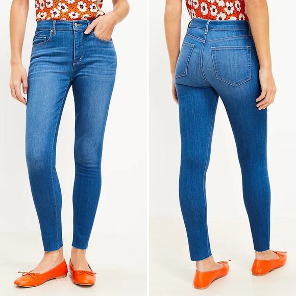 LOFT Skinny Jeans in Bright Mid Vintage Wash Mid Rise Chewed‎ Hem Blue Size 0/25 - Picture 2 of 16